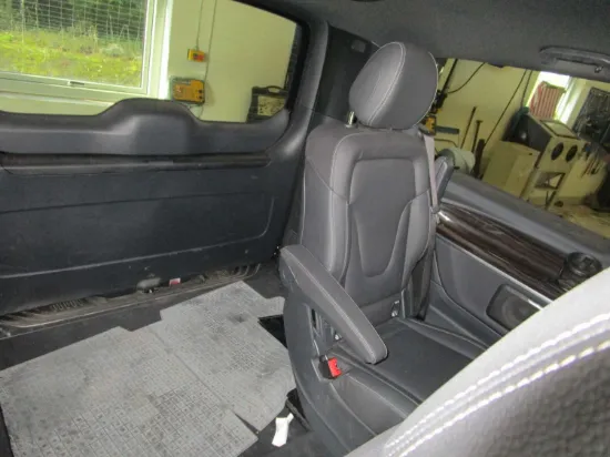 Picture of Mercedes-Benz V200