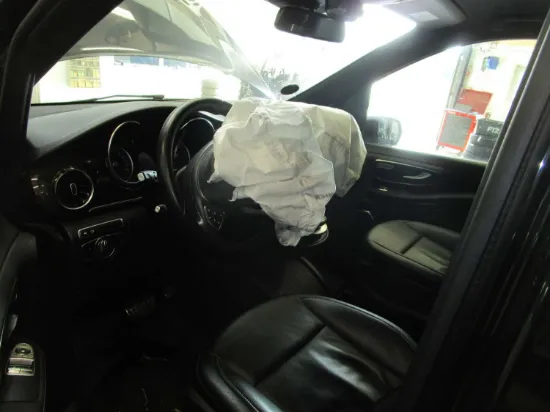 Picture of Mercedes-Benz V200