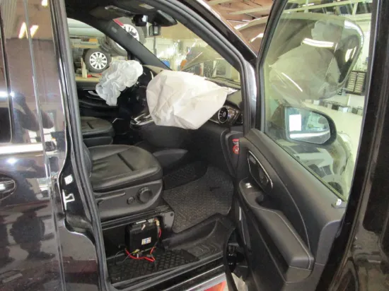 Picture of Mercedes-Benz V200
