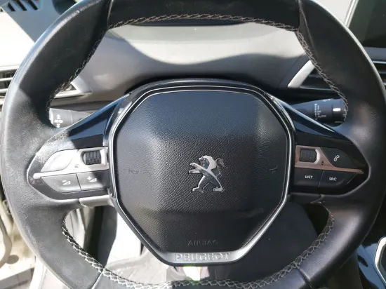 Picture of Peugeot - 3008, 1.2 e-THP Benzin,