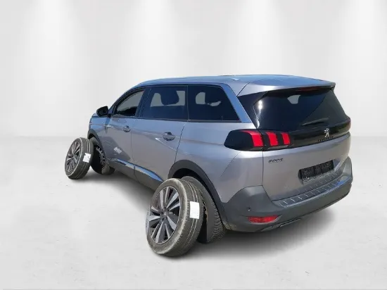 Изображение Peugeot - 5008 Allure PureTech, 1.2 Benzin, 