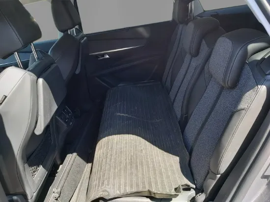 Изображение Peugeot - 5008 Allure PureTech, 1.2 Benzin, 