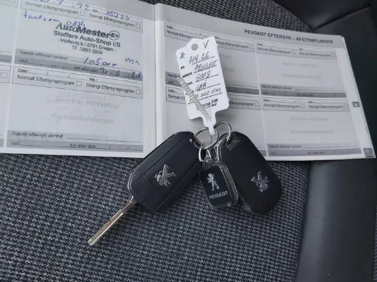 Изображение Peugeot - 5008 Allure PureTech, 1.2 Benzin, 