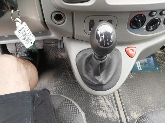 Изображение Opel - Vivaro Combi, 2.5 CDTI Diesel
