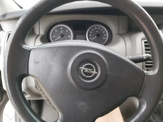 Изображение Opel - Vivaro Combi, 2.5 CDTI Diesel