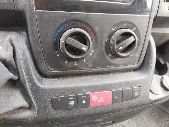 Изображение Citroën - Jumper , 2.0 BlueHDi Diesel