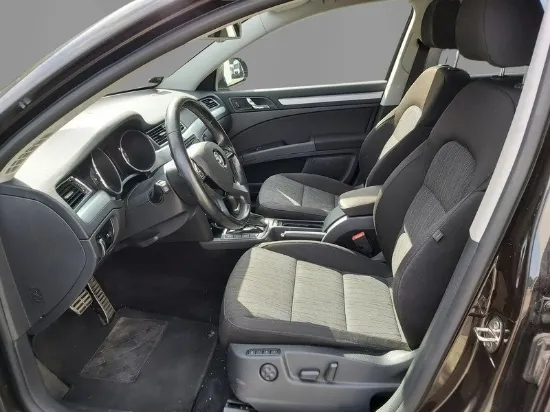 Изображение Skoda - Superb Combi Aut., 2.0 TDI 140 Diesel
