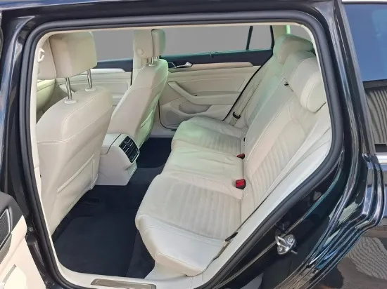 Изображение Volkswagen - Passat Variant, Highline, 4Motion, 2,0 Diesel