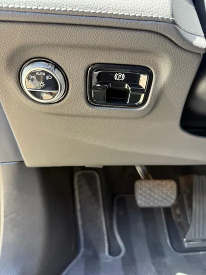 Изображение Mercedes - EQE350, 215kW El