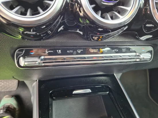 Picture of Mercedes - GLB-Class 220 Progressive Business Aut., 2.0 Diesel
