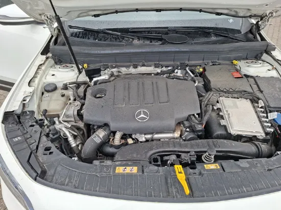 Picture of Mercedes - GLB 220d, 2.0 Diesel,