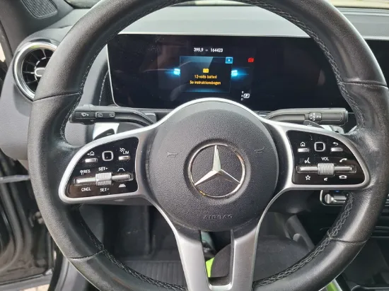 Picture of Mercedes - GLB 220d, 2.0 Diesel