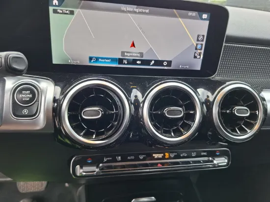 Picture of Mercedes - GLB 220d, 2.0 Diesel