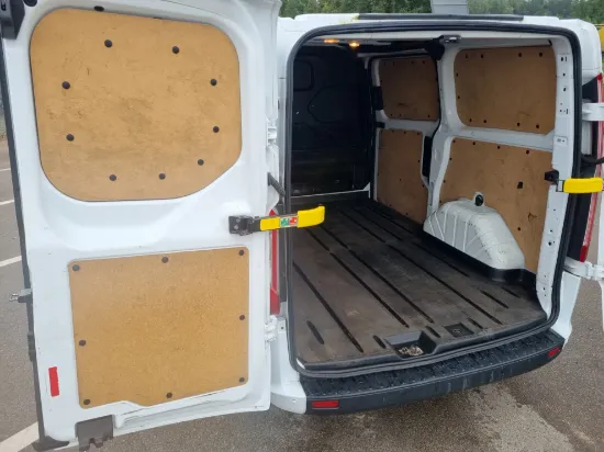 Изображение Ford Transit Custom 2.0 TDCI 280S TRE VAN 105HP