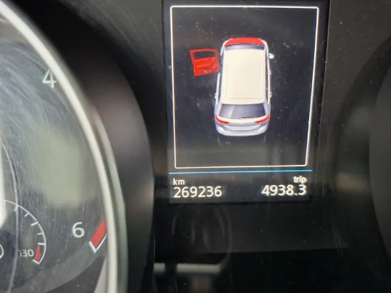 Picture of Volkswagen - Touran Highline DSG, 1.6 TDI Diesel,