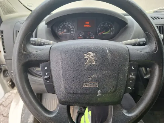 Picture of Peugeot - Boxer 335 Chassis, 2.2 Diesel