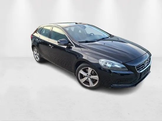 Изображение Volvo - V40 D4 Momentum, 2.0D Diesel