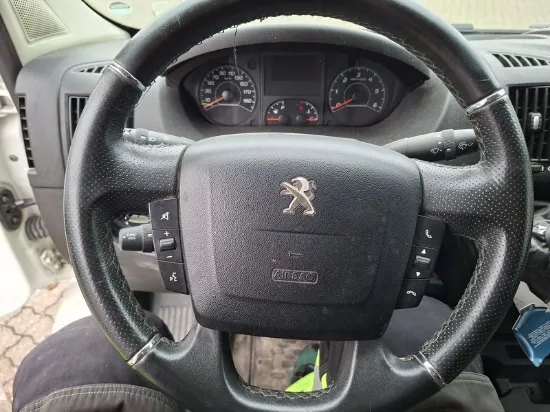 Изображение Peugeot - Boxer, 2.2 BlueHDi Diesel,