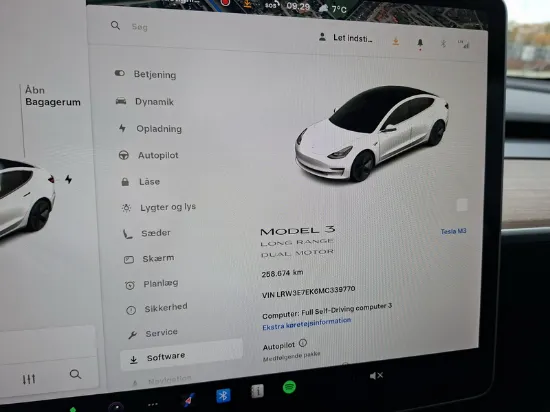 Picture of Tesla - Model 3 Long Range, 0.0 Electric