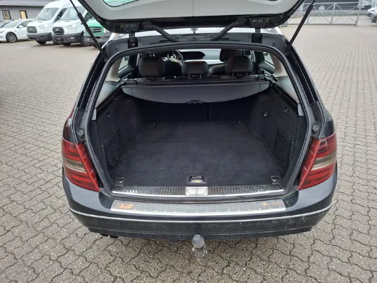 Picture of Mercedes - C-Class 180, 2.2 Diesel