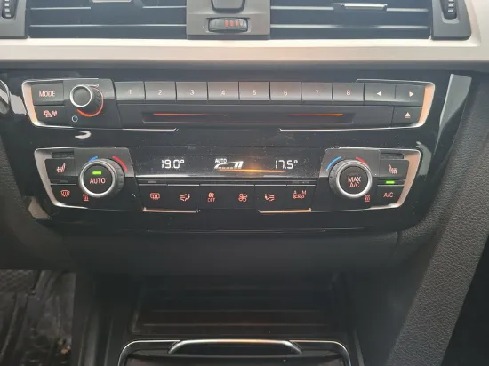 Изображение BMW - 320D Touring Steptronic Aut., 2.0 Diesel