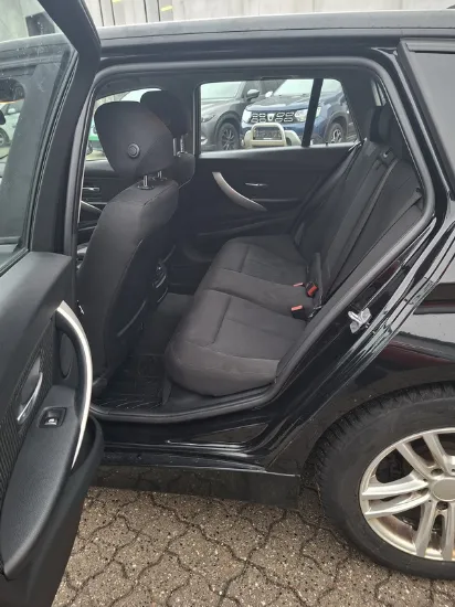 Изображение BMW - 320D Touring Steptronic Aut., 2.0 Diesel