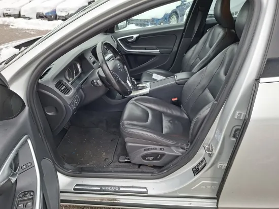 Изображение Volvo - V60 D4 Aut., 2.0 Diesel