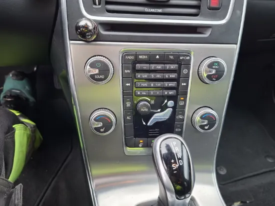 Изображение Volvo - V60 D4 Aut., 2.0 Diesel