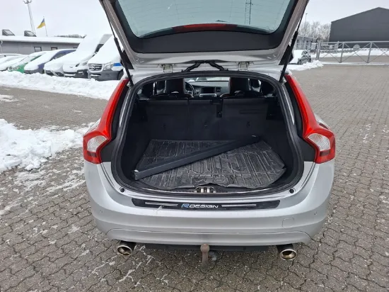 Изображение Volvo - V60 D4 Aut., 2.0 Diesel