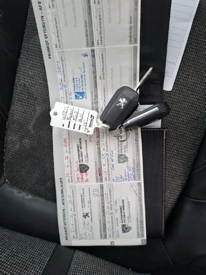 Picture of  Peugeot, 5008 Allure, 1.2 e-THP, Benzin,