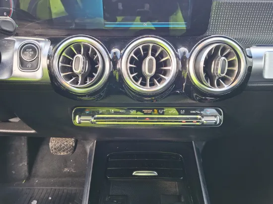 Изображение Mercedes - GLB 220d 4Matic Aut, 2.0 Diesel