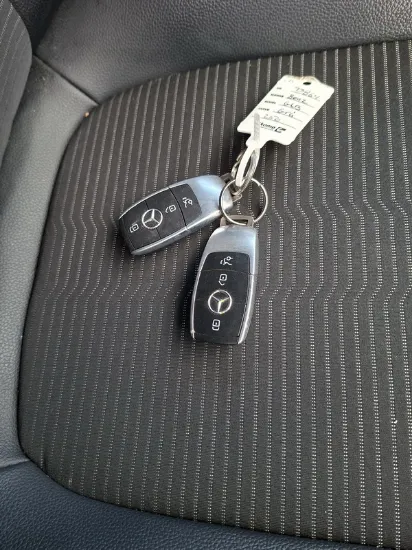 Изображение Mercedes - GLB 220d 4Matic Aut, 2.0 Diesel