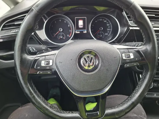 Изображение Volkswagen - Touran Highline Aut., 1.4 TSI Benzin,