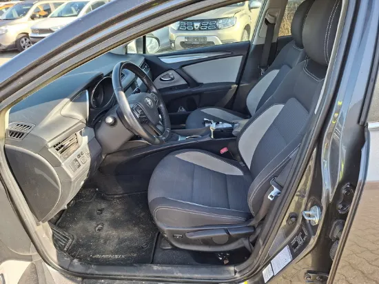 Picture of Toyota - Avensis, 1.6 Diesel