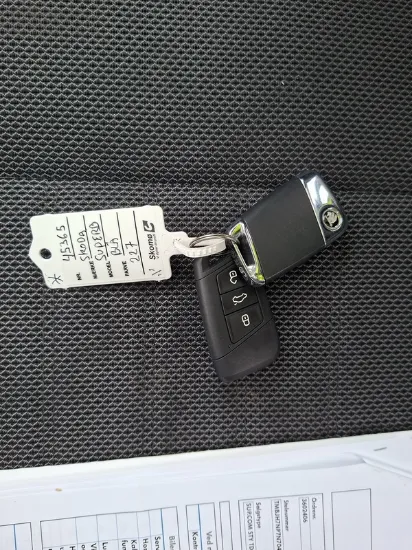 Изображение Skoda - Superb Combi Aut., 2.0 TDI Diesel,