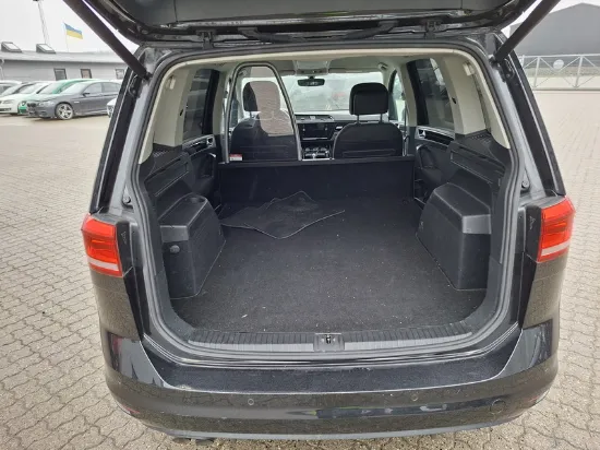 Изображение Volkswagen - Touran DSG7, 2.0 TDI Diesel