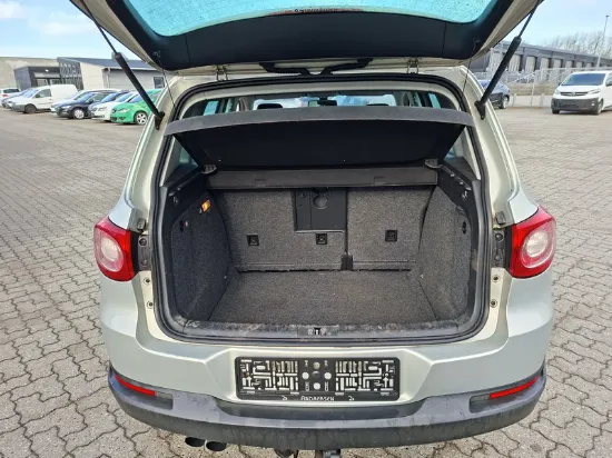 Изображение Volkswagen - Tiguan Sport & Style Aut., 2.0 TSI 4WD Benzin