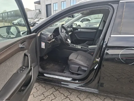 Picture of Seat - Leon Xcellence, 1.5 eTSI Hybrid