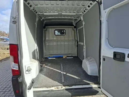 Изображение Peugeot - Boxer, 2.2 BlueHDi Diesel, Van