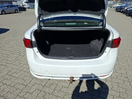 Picture of Toyota - Avensis, 1.6 Benzin