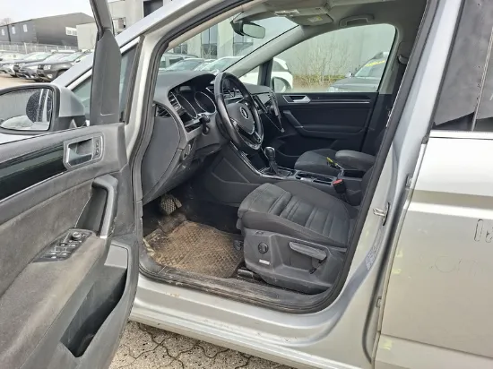 Picture of Volkswagen - Touran Aut., 2.0 TDI Diesel, Van