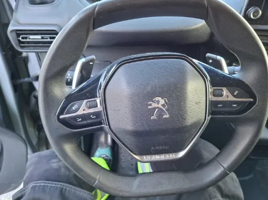 Изображение Peugeot - Partner Ultimate, 1.5 BlueHDi Diesel