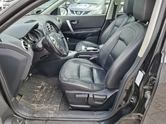 Изображение Nissan - Qashqai+2 4WD Aut. , 2.0 dCi Diesel