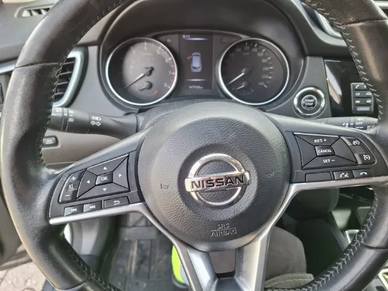 Изображение Nissan - Qashqai Acenta Connect Aut., 1.2 Benzin