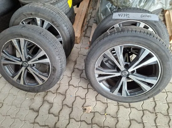 Изображение Nissan - Qashqai Acenta Connect Aut., 1.2 Benzin