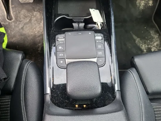 Picture of Mercedes - GLB 200 Business 8G-DCT, 2.0 Diesel,