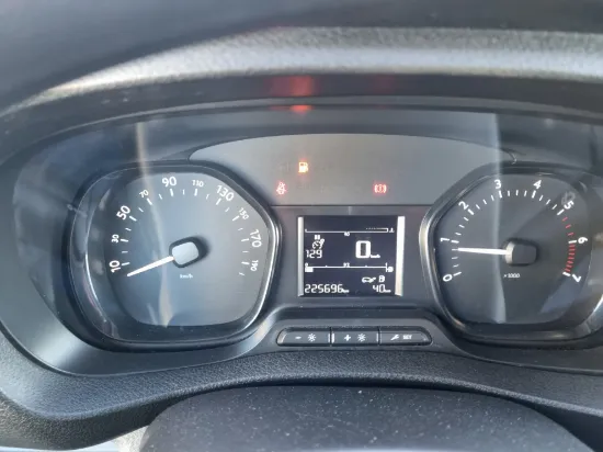 Изображение Peugeot Expert 1.6 D