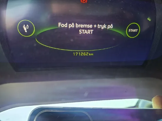 Изображение Peugeot - 2008 EAT8, 1.5 BlueHDI Diesel