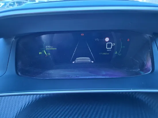 Изображение Peugeot - 2008 EAT8, 1.5 BlueHDI Diesel