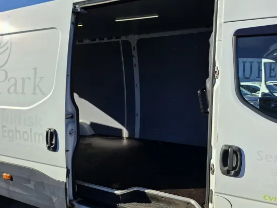 Изображение Iveco - 35S17 Aut., 3.0 Diesel,